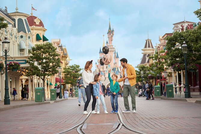 Disneyland® Paris Express Shuttle with Admission Ticket from Central Paris - Getting Your Disneyland Paris Tickets Without Park Cashier Lines