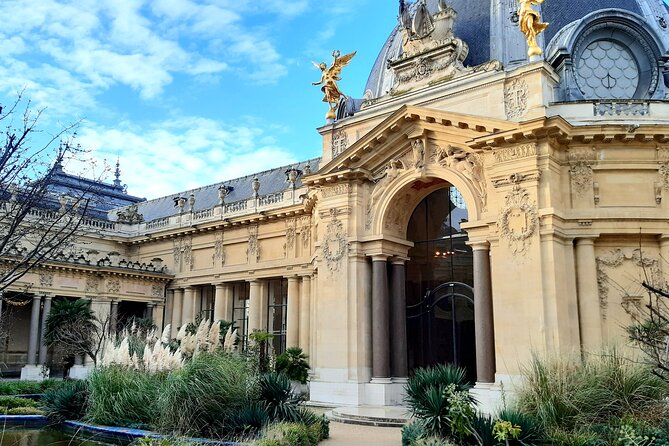 Drawing workshop/creative notebook during a walk from the Invalides to the Petit Palais - Esplanade des Invalides: using the outdoors without losing your focus