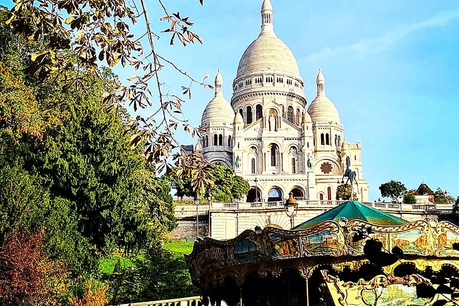 Drawing workshop / creative notebook during an unusual walk in Montmartre - Finishing at Sacré-Cœur parvis: one last sketch on the Butte
