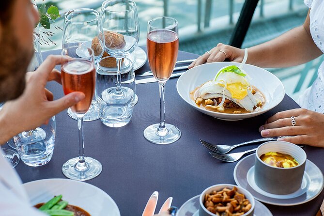 Early evening Dinner Cruise with drinks by Bateaux Parisiens - What you actually get for about $137.70 per person