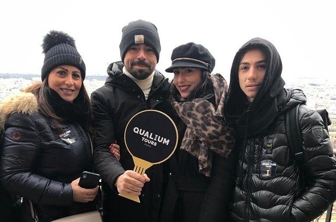 Eiffel Tower Access to Summit with Host - How English Hosting Improves the Eiffel Tower Experience