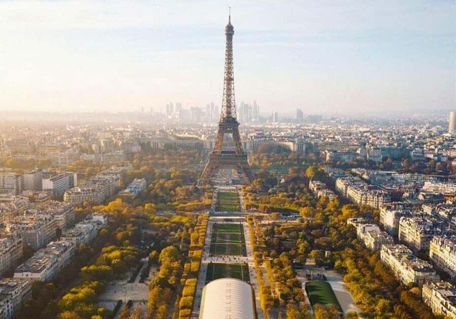Eiffel Tower Access with Host - Meeting point and timing: the 20-minute rule matters