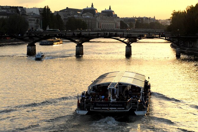 Eiffel Tower Dinner Experience and Sightseeing Seine River Cruise - What Makes This Cruise Worth Doing at Night