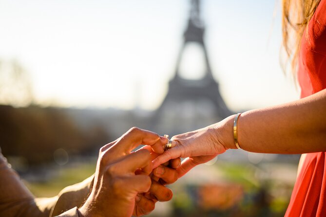 Eiffel Tower Photographer, Professional Photo shoot - Paris - 1 Hour vs 2 vs 3 vs 4 Hours: Matching Your Time to Your Goals