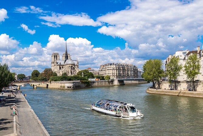 Eiffel Tower Summit Entry with Big Bus and Seine River Cruise - Seine River Cruise on Bateaux Parisiens: the fun part, the sightline limits