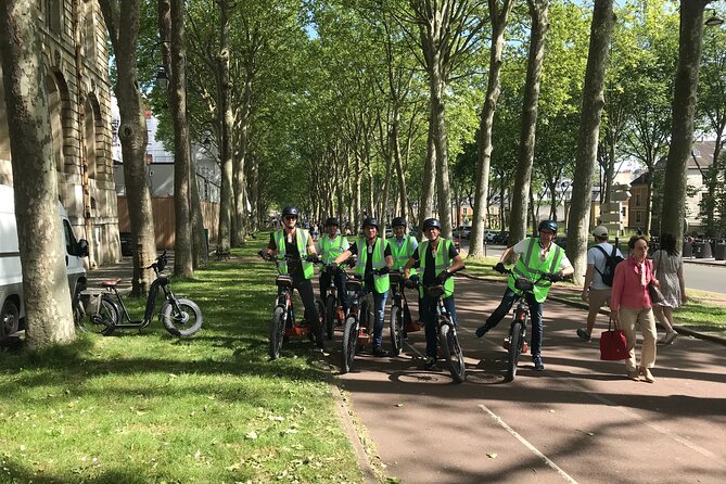 Electric 2-wheeler tour of the Chateau Park and Gardens - Electric scooters at Versailles: why this tour works