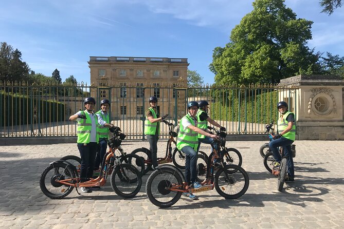 Electric 2-wheeler tour of the Chateau Park and Gardens - Bassin de Neptune and the terrace return route