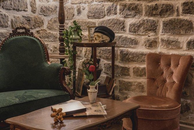Escape Hunt Paris, Escape Game - Escape Hunt Paris at 5 Rue de Hanovre, and how the hour is paced
