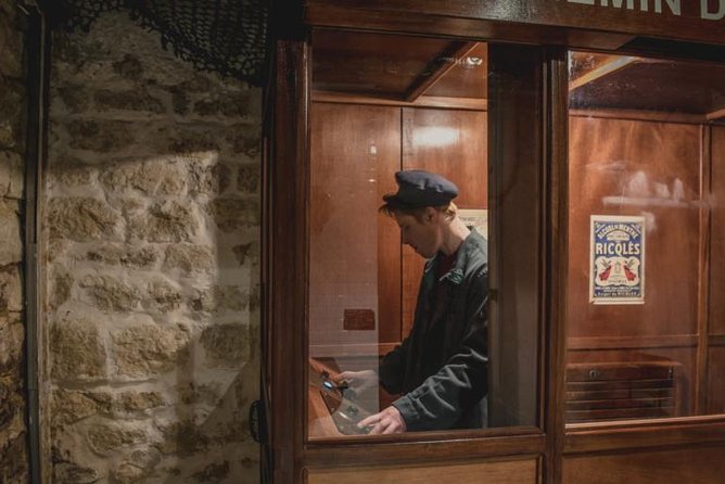 Escape Hunt Paris, Escape Game - English, private groups, and group discounts that improve value