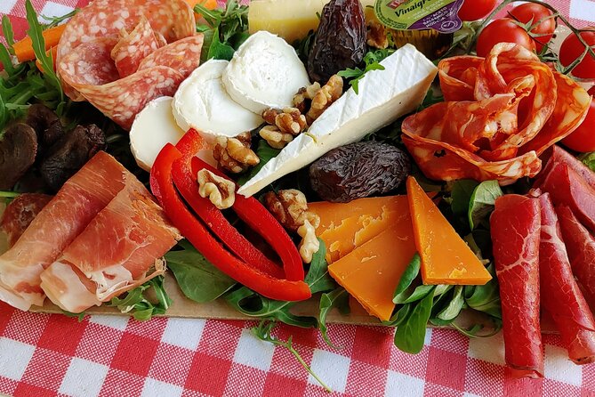 Exclusive Gourmet Picnic Experience at the Eiffel Tower - Price and value: what $108.38 per person is really buying