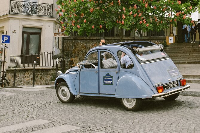 Exclusive Walking Tour In Montmartre With Local Guide - Meeting at Metro Blanche, Then Getting Oriented Fast