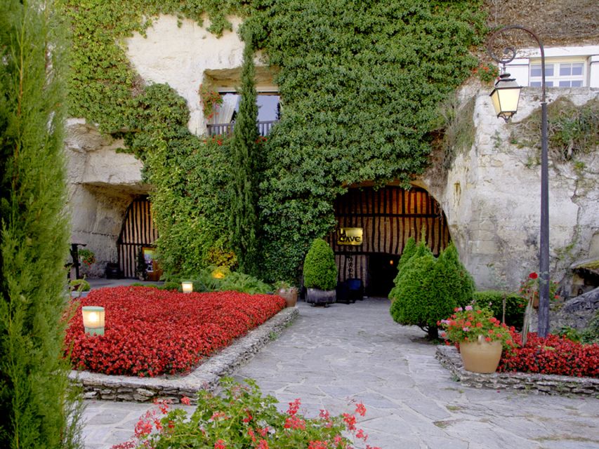 Exclusive Wine Day Trip Loire Valley from Paris - Lunch in the Loire Valley: What the Three-Course Break Gets You