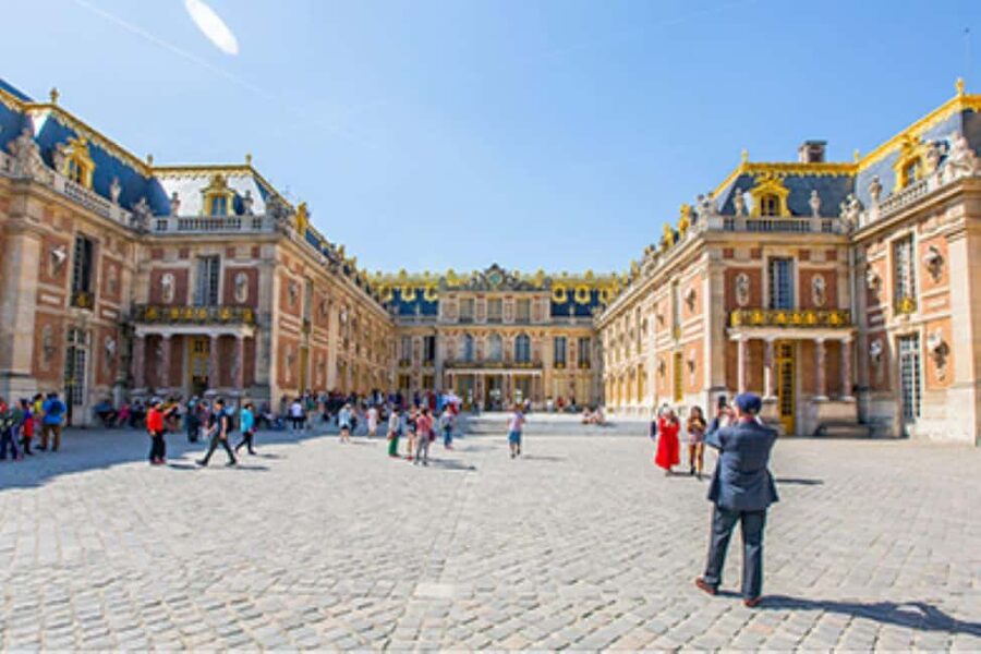 Excursion from Paris to Versailles Palace by Tootbus - Gardens and Park Time: A Breath Between Rooms
