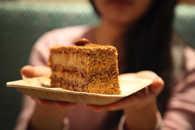 Expert-Led Sweet Secrets of Paris Pastry & Chocolate Marathon - Logistics that matter: water, weather, and keeping it comfortable