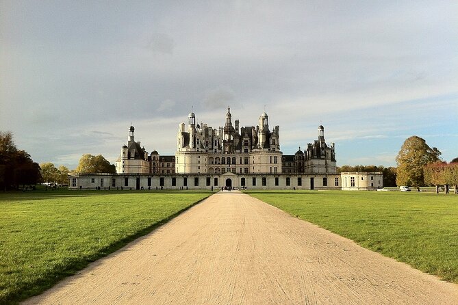 Explore Loire Castles & the City of Orleans from Paris - Practical tips to make the day smoother
