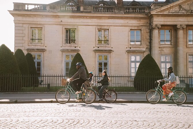 Explore Paris Highlights by Bike - Stop-by-stop: the Napoleonic start to the Eiffel Tower photo win