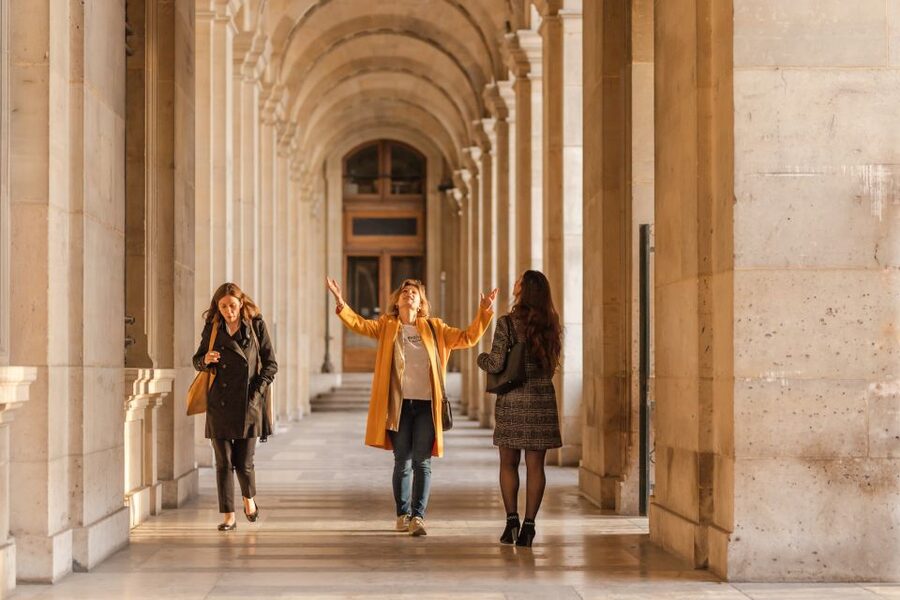Exploring Paris with a Local: Montmartre to La Seine - Arc de Triomphe, and what it teaches you about Paris