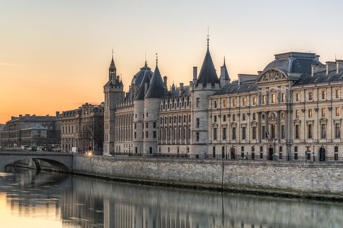 Family escape Game with kids and teens on the Île de la Cité - Why this Paris family game works on Île de la Cité