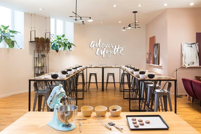 Family experience-Macaron Bakery Class at Galeries Lafayette - What you actually do in the 90 minutes (shells, filling, ganache)