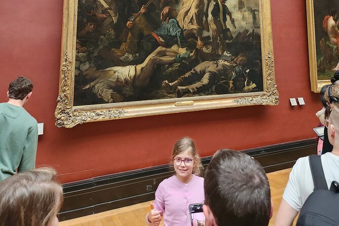 Family Friendly Louvre Museum Private Guided Tour - Meeting at the Louvre Pyramid, then getting your bearings fast