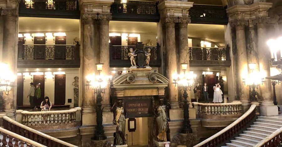 Family-friendly treasure hunt at Opera Garnier - What happens during the 1.5-hour treasure hunt