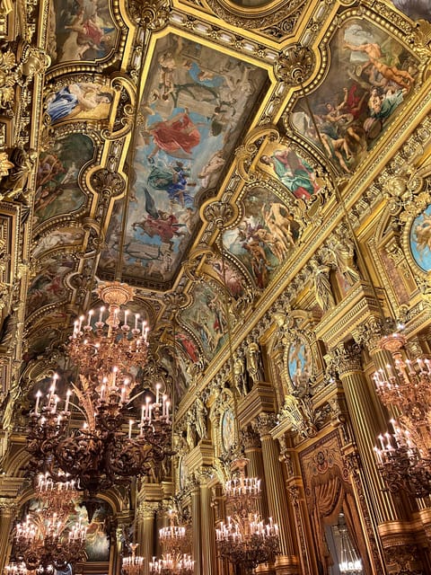 Family-friendly treasure hunt at Opera Garnier - The guide experience: when the tour really clicks