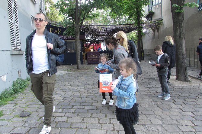Family Treasure Hunt in Montmartre - Sacre-Coeur Esplanade, Views Plus the Animal Sculpture Hunt