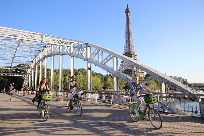 First Day Bike Tour, Top Sights, hidden gems, Wine&Cheese picnic - Key highlights worth showing up for