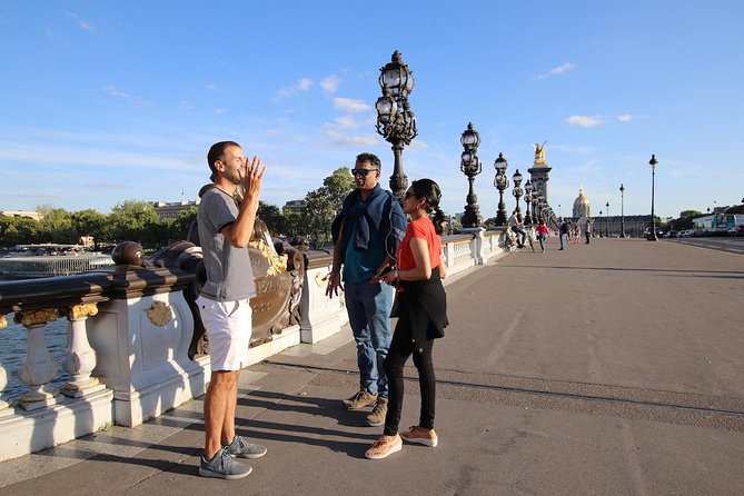 First Day Bike Tour, Top Sights, hidden gems, Wine&Cheese picnic - Louvre area and Notre-Dame, fast context with a clear ticket reality