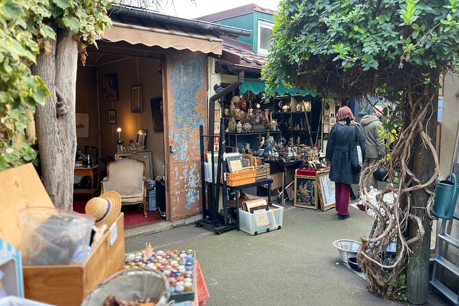 Flea Market Secrets near Montmartre: A Paris Hunt for Treasures - Who This Tour Suits Best, and When to Book