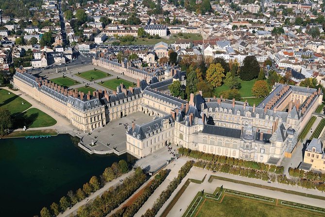 Fontainebleau and Vaux-Le-Vicomte Castle Small-Group Day Trip From Paris - Why This Day Trip Feels Better Than a Versailles Sprint