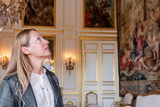 Fontainebleau and Vaux le Vicomte Chateaux Day Trip from Paris - Vaux le Vicomte: where French grandeur gets theatrical