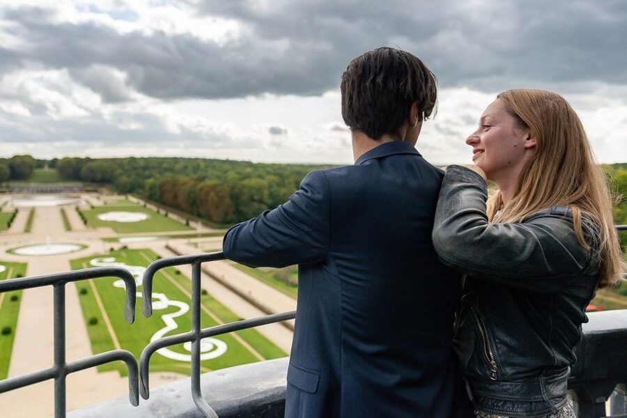 Fontainebleau & Vaux-le-Vicomte Châteaux Day Tour from Paris - Coach from Paris: the schedule that shapes your whole day