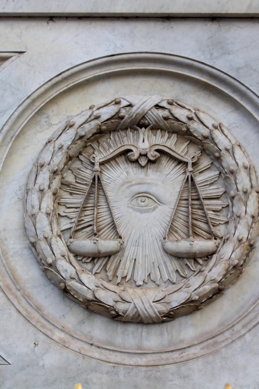 Freemason; myths and revelation of a secret organization - Meeting at Saint-Germain-des-Prés, Then Learning to Read Paris Facades
