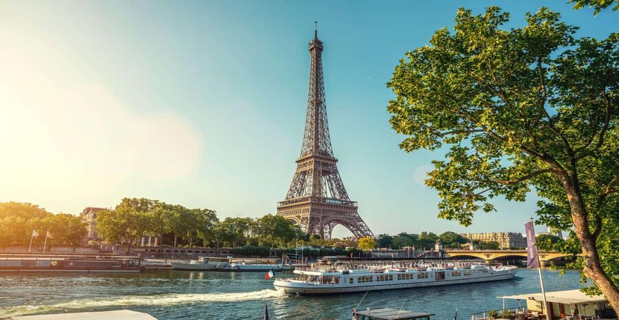 From Le Havre: Private Full-Day Trip to Paris - Eiffel Tower Time: Photos, Timing, and Tower Reality