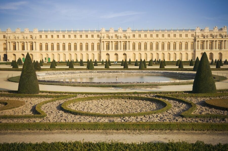 From Paris: Bike Tour to Versailles with Timed Palace Entry - Timed entry to the chateau: how the palace free time works