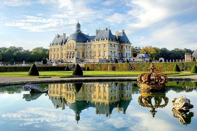 From Paris: Château de Fontainebleau and Vaux-le-Vicomte - Vaux-le-Vicomte: Fouquet’s baroque theater and the 40-hectare park