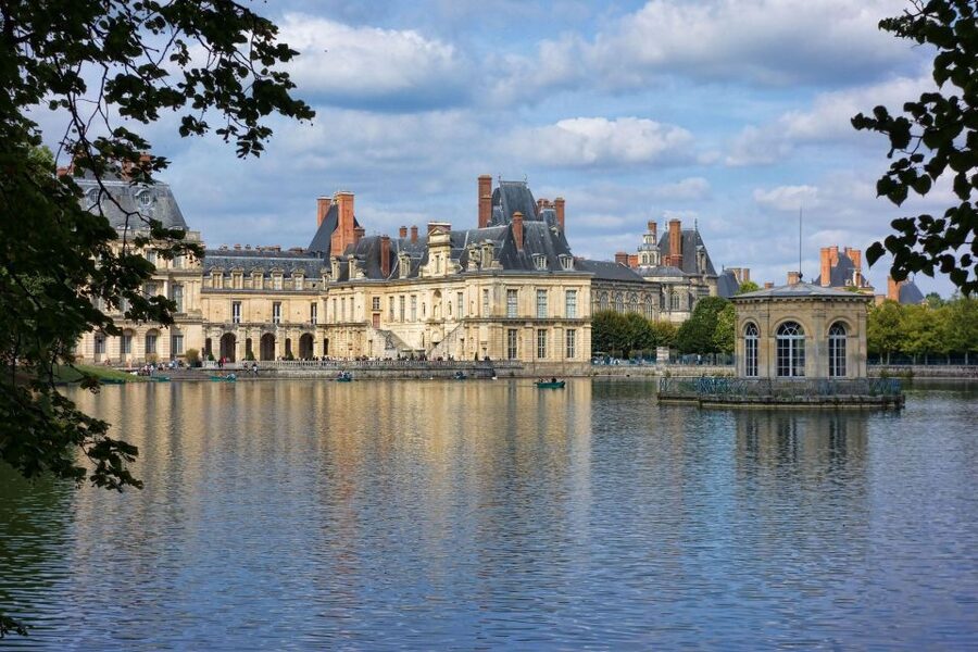 From Paris: Fontainebleau & Vaux-le-Vicomte Private Tour - Skip-the-line entry: small time savings that change your whole mood