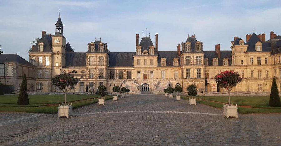 From Paris: Fontainebleau & Vaux-le-Vicomte Private Tour - Price and value: is $303 per person fair?