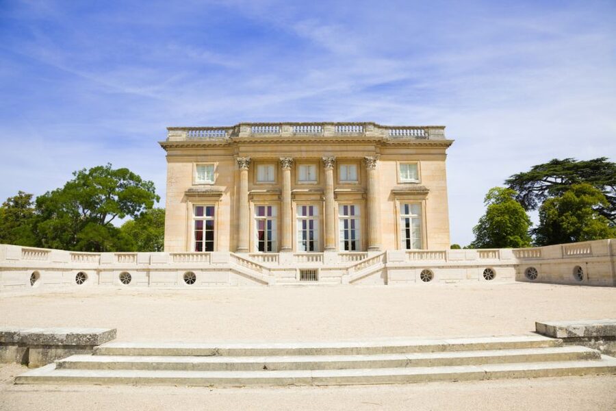 From Paris: Full-Day Guided Tour of Versailles - The royal rooms that shape the story: Queen’s Bedroom and reception halls