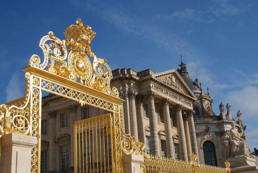 From Paris: Full-Day Guided Tour of Versailles - Marie-Antoinette’s world: Queen’s Hamlet and the meaning behind the whimsy