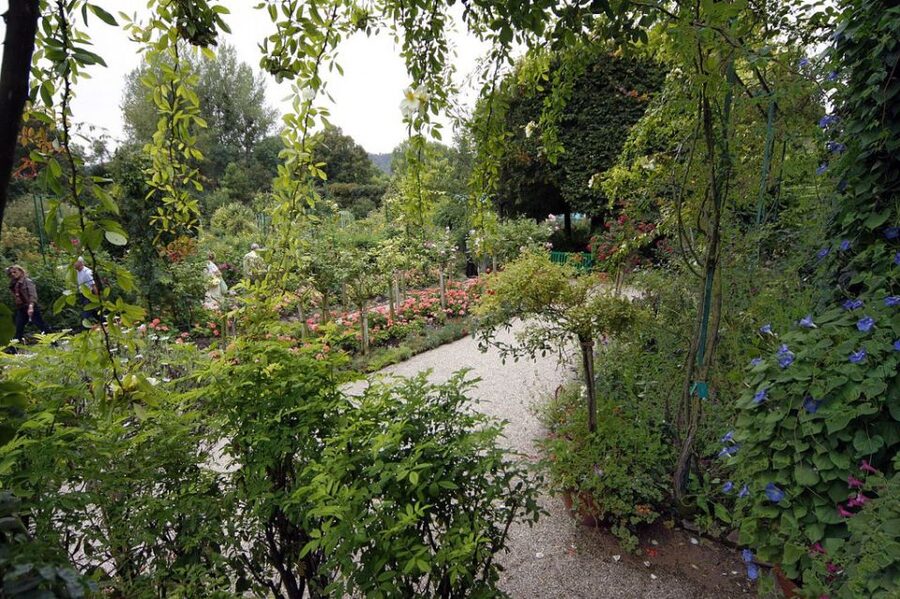 From Paris: Giverny and Monet's Home Day Trip - Monet’s House: What You’ll Be Looking At Once You Enter