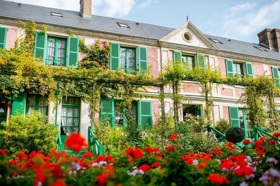 From Paris: Giverny and Versailles Palace Guided Day Trip - Key highlights worth knowing