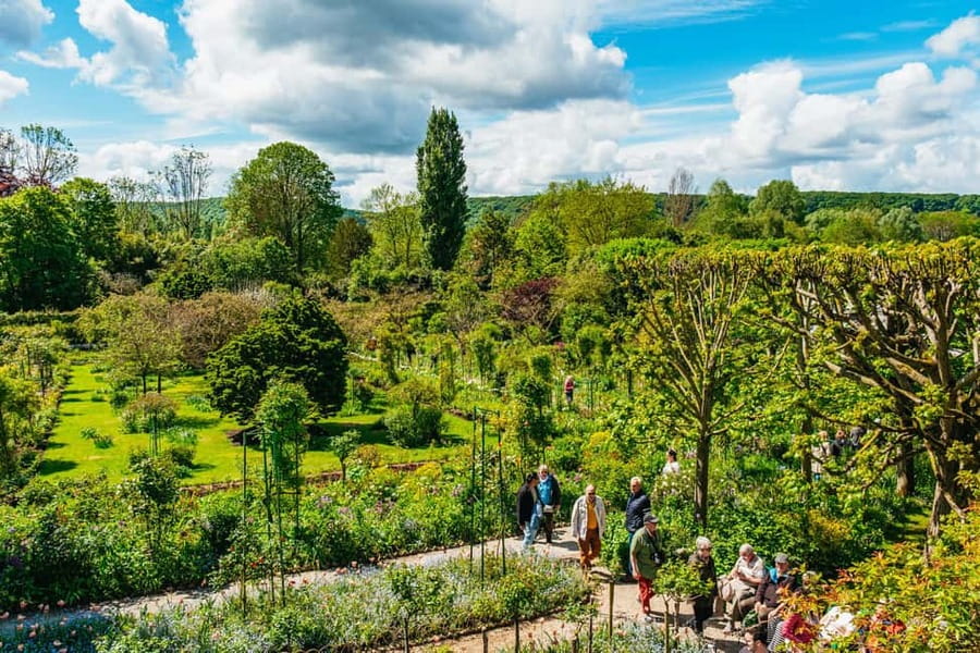 From Paris: Giverny, Monet’s House, & Gardens Half-Day Trip - Monet’s house: what you’ll see, and why the audio guide matters