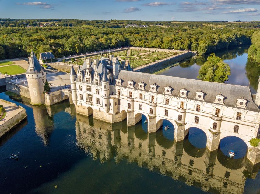 From Paris: Loire Valley Castles Day Trip With Wine Tasting - Blois in the middle: a lunch break that keeps the day human