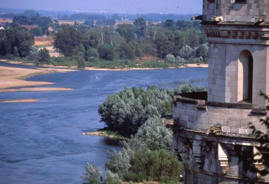 From Paris: Loire Valley Castles Full-Day Tour with Lunch - Key highlights at a glance