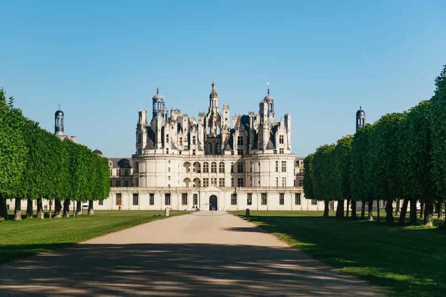 From Paris: Loire Valley Chambord Castle and Wine Tasting - Why Château de Chambord fits a one-day trip so well