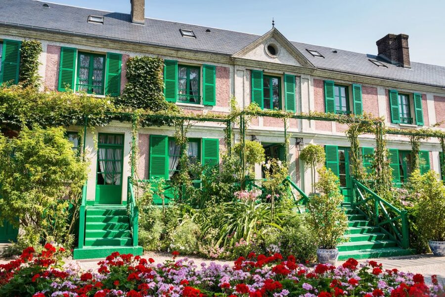 From Paris: Monet Impressionism Tour to Giverny by Minibus - Price and Value for Up to 7 People