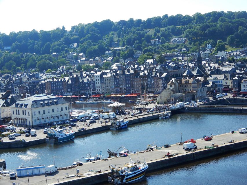 From Paris: Mont-Saint-Michel & Honfleur Private Day Tour - How the Audio Guide Helps You See More With Less Guesswork