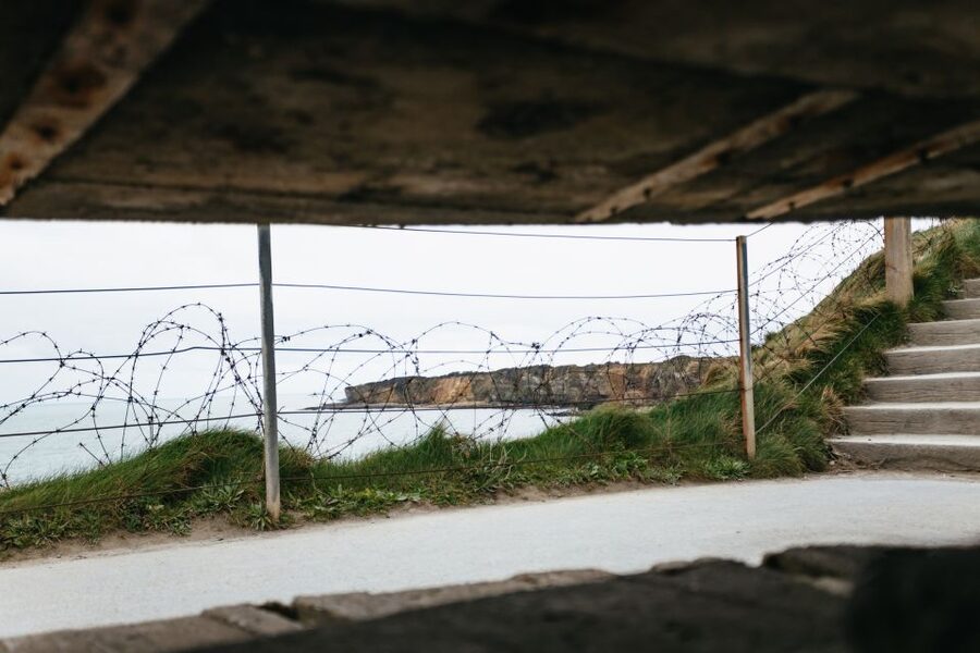 From Paris: Normandy D-Day Landing Beaches Full-Day Tour - Pointe du Hoc, bunkers and cliffside tactics